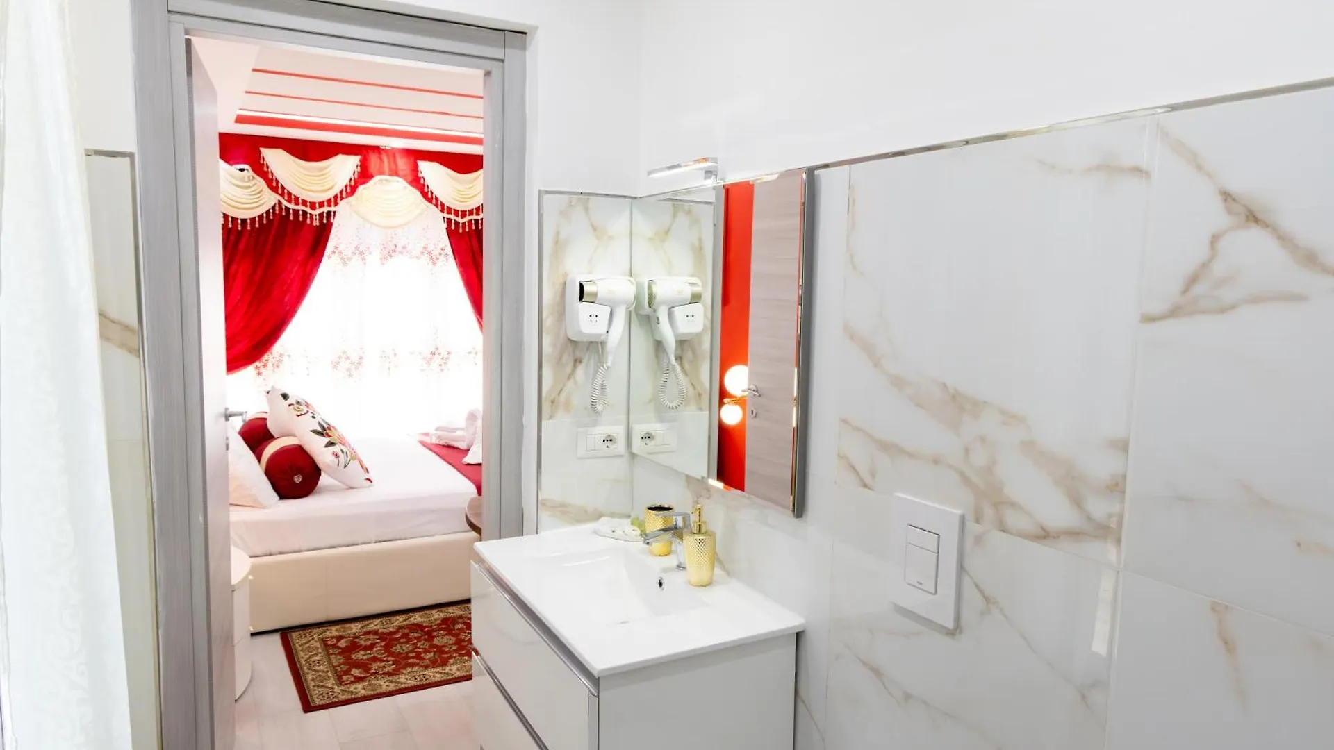 La Dolce Casa Bed & Breakfast Rome Italy